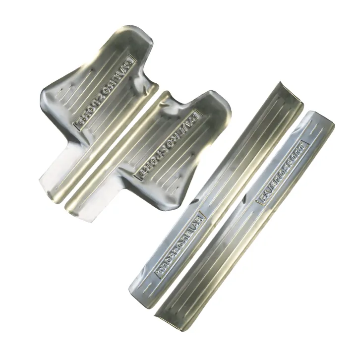 Nẹp Bước Chân Trong Mitsubishi Pajero Inox - Ảnh 3