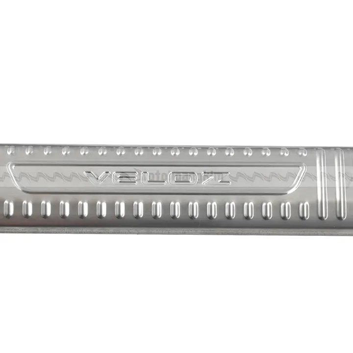 Nẹp Bước Chân Trong Toyota Veloz Inox - Ảnh 2