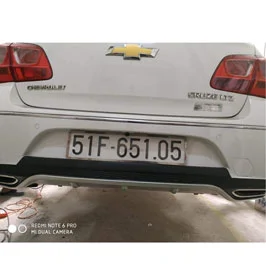 Lip Chia Pô Chevrolet Cruze Mẫu Merc