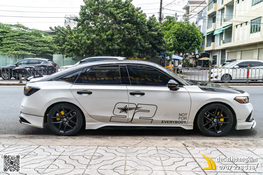 Dán tem xe Civic thể thao và nắp capo carbon - Mẫu số 92  - Ảnh 3