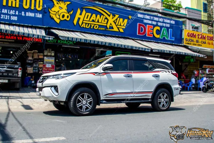 Tem Xe Toyota Fortuner - TFO076 - Ảnh 1
