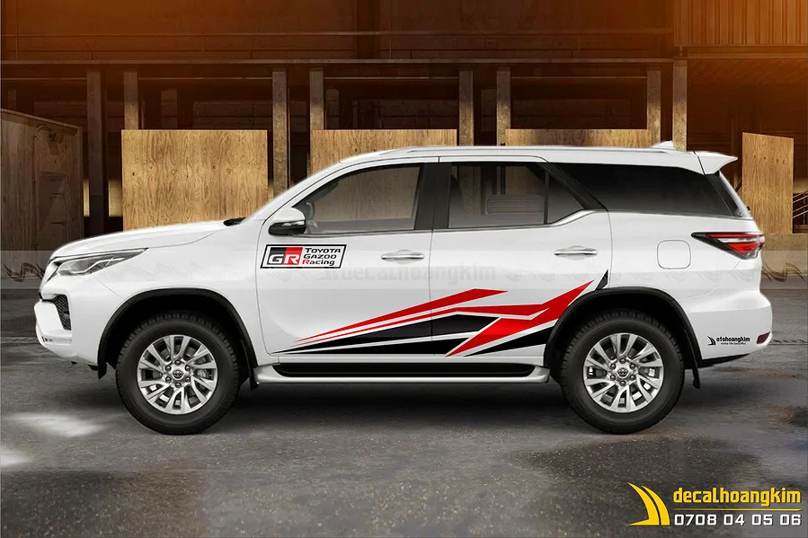 Tem Xe Toyota Fortuner - TFO136 - Ảnh 1