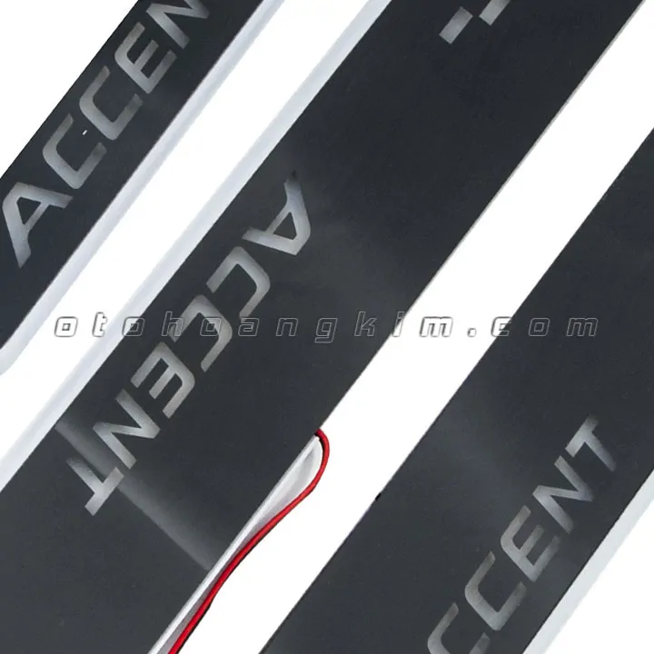 Bệ Bước phần sơn Hyundai Accent [2018-2021] có đèn - Ảnh 3