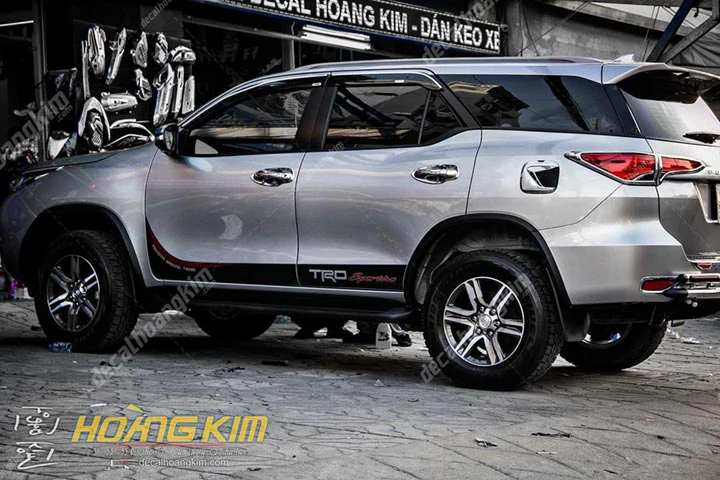 Tem Xe Toyota Fortuner - TFO002 - Ảnh 1