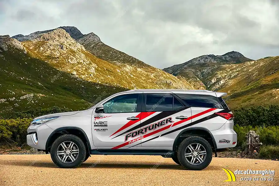 Tem Xe Toyota Fortuner - TFO104 - Ảnh 1