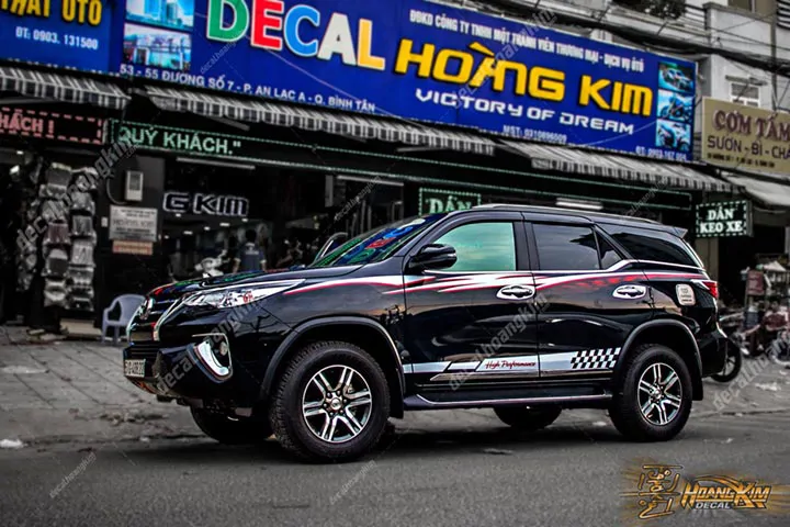 Tem Xe Toyota Fortuner - TFO004 - Ảnh 1