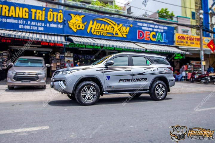 Tem Xe Toyota Fortuner - TFO022 - Ảnh 1