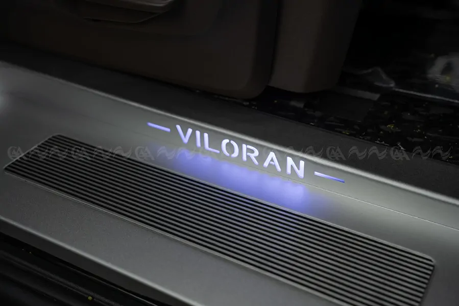  Nẹp bước chân trong + ngoài Viloran inox có đèn   - Ảnh 5