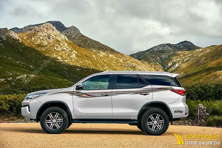 Tem Xe Toyota Fortuner - TFO110 - Ảnh 1