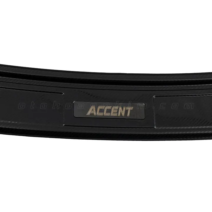 Chống trầy cốp ngoài Hyundai Accent [2018-2020] cacbon - Ảnh 2
