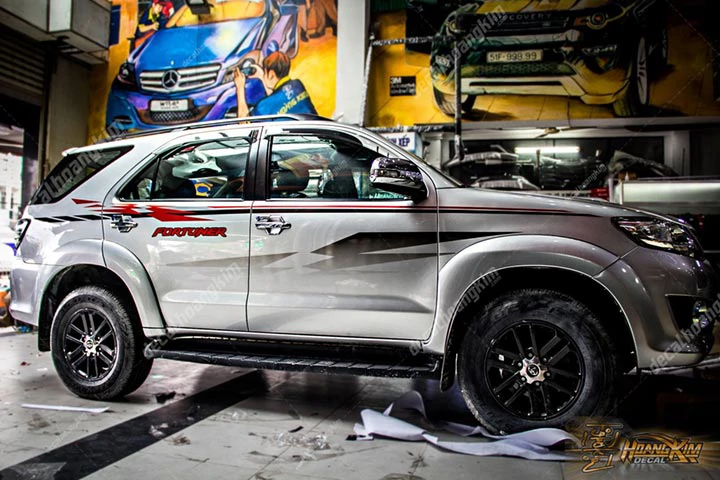 Tem Xe Toyota Fortuner - TFO021 - Ảnh 1