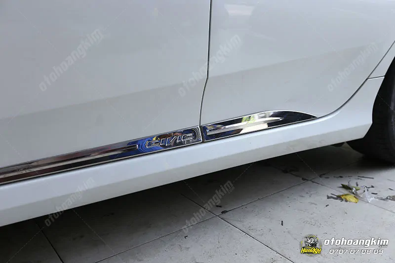 Nẹp sườn Honda Civic 2016 inox - Ảnh 4