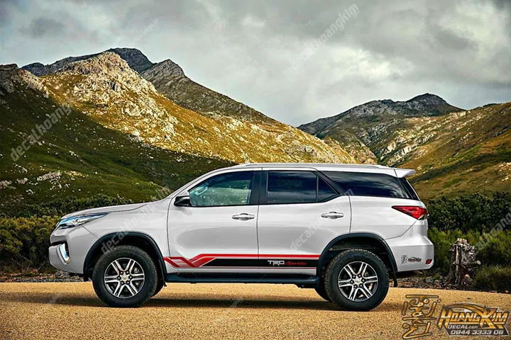 Tem Xe Toyota Fortuner - TFO063 - Ảnh 1