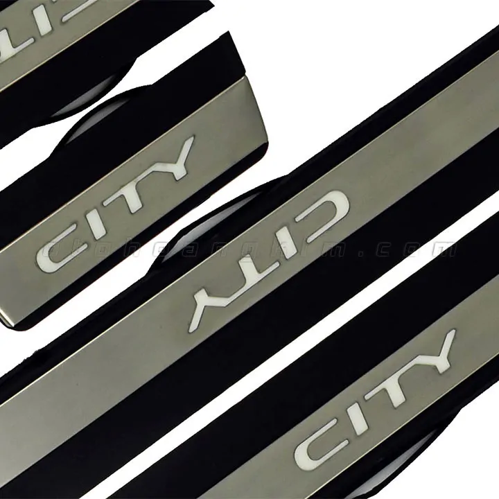 Nẹp bước chân ngoài Honda City [2021] có đèn - Ảnh 2