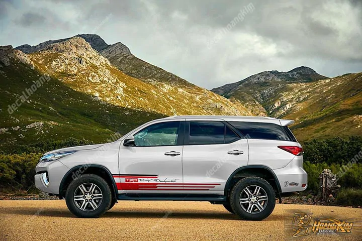 Tem Xe Toyota Fortuner - TFO025 - Ảnh 1