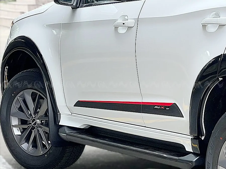 Body Kit Isuzu MU-X 2025 mẫu Emperor V2 : Hầm hố, thể thao - Ảnh 2