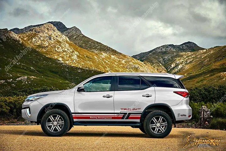 Tem Xe Toyota Fortuner - TFO032 - Ảnh 1