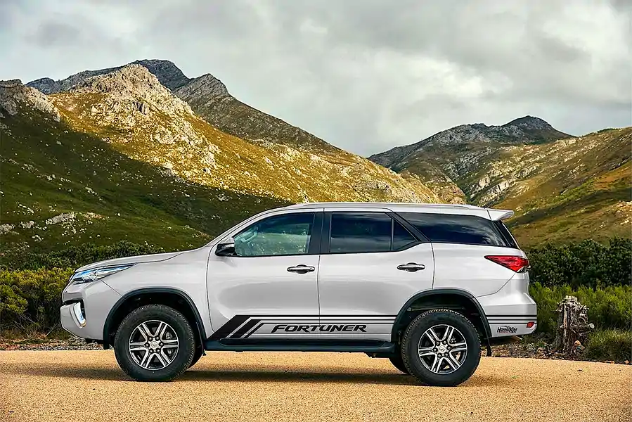 Tem Xe Toyota Fortuner - TFO111 - Ảnh 1