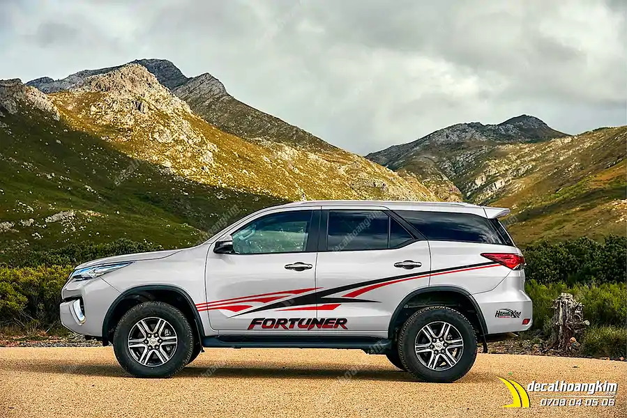 Tem Xe Toyota Fortuner - TFO098 - Ảnh 1