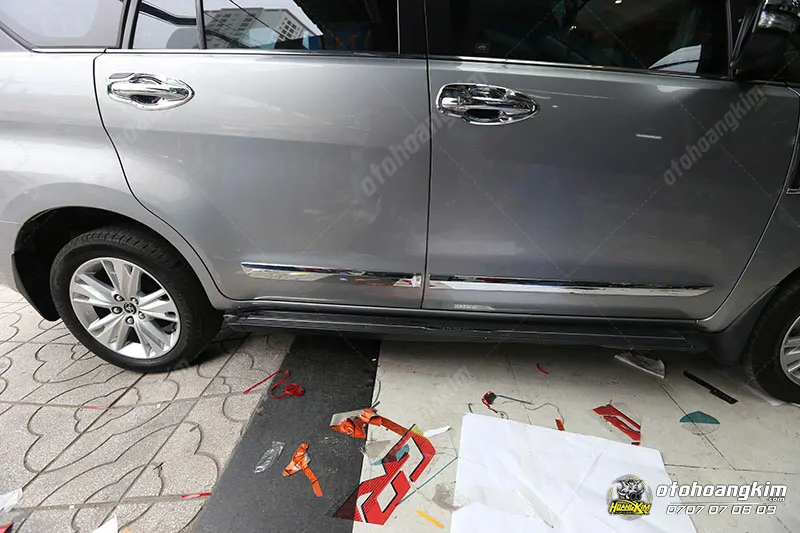 Nẹp sườn Toyota Innova [2016-2021] mạ crom - Ảnh 4