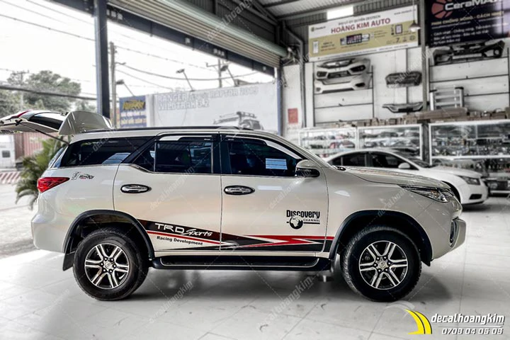 Tem Xe Toyota Fortuner - TFO048 - Ảnh 1