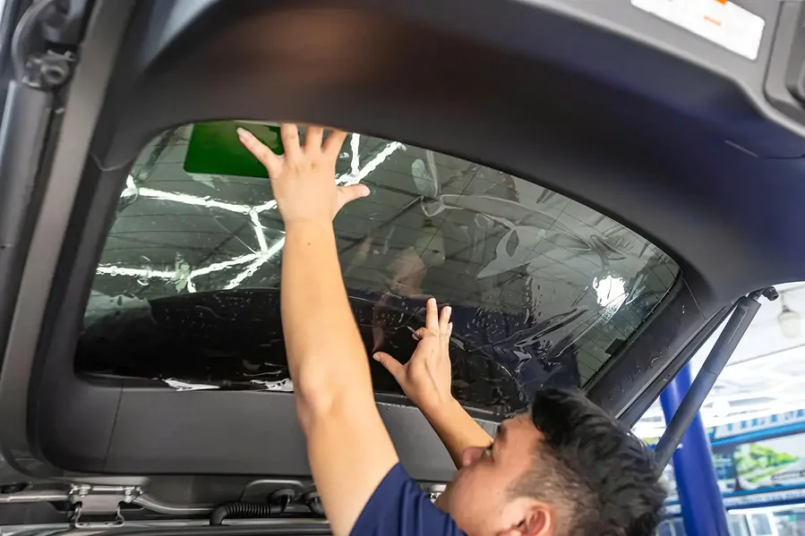 Phim Cách Nhiệt 3M Dòng Ceramic IR15 Kính Hông - Ảnh 3