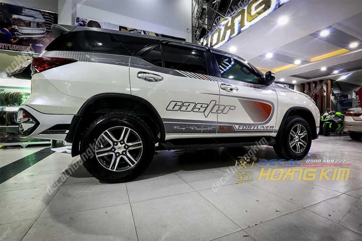 Tem Xe Toyota Fortuner - TFO006 - Ảnh 1