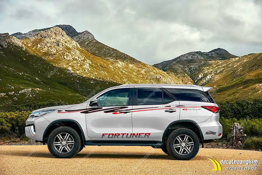 Tem Xe Toyota Fortuner - TFO099 - Ảnh 1