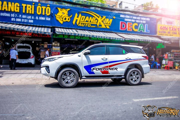 Tem Xe Toyota Fortuner - TFO077 - Ảnh 1