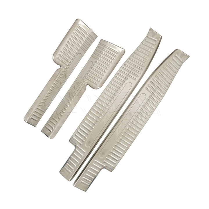Nẹp bước chân trong Suzuki Xl7 [2019-2020] inox - Ảnh 1