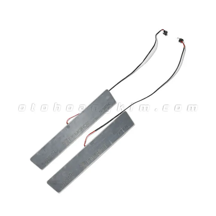 Nẹp bước chân ngoài Peugeot có đèn - Ảnh 3