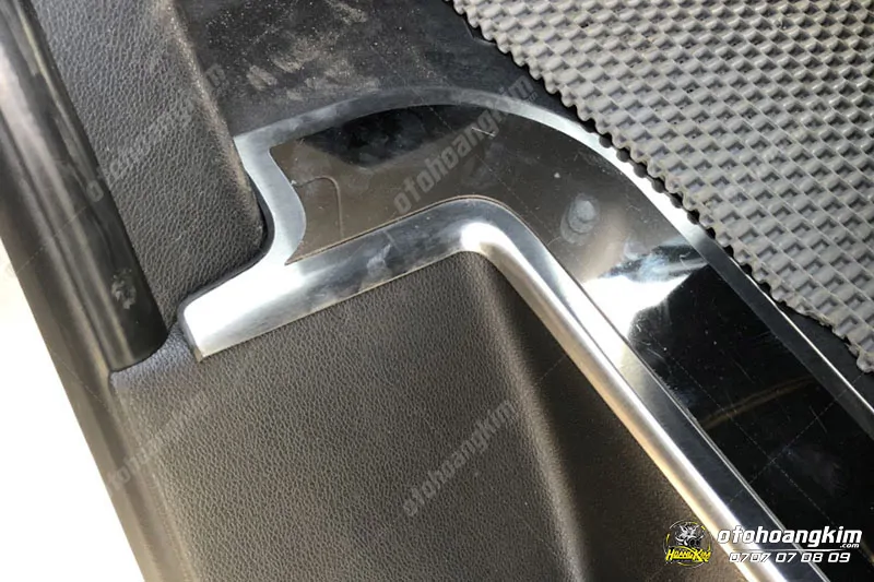 Bệ bước chân Hyundai Solati - Ảnh 2