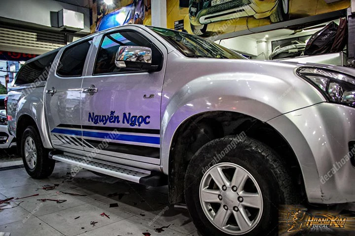 Tem Xe Isuzu Dmax - IDM002 - Ảnh 1