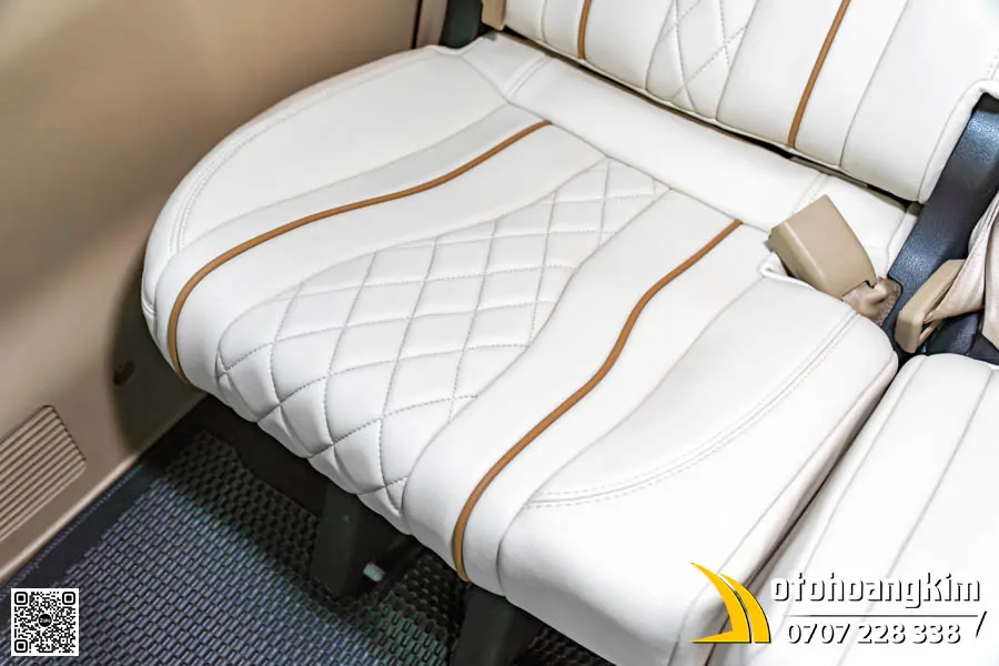 Bọc Ghế Da Nappa Xe Sedona Màu Trắng Viền Nâu - Ảnh 6