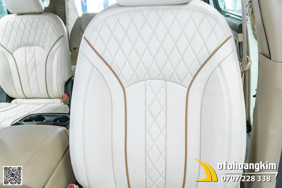 Bọc Ghế Da Nappa Xe Sedona Màu Trắng Viền Nâu - Ảnh 3