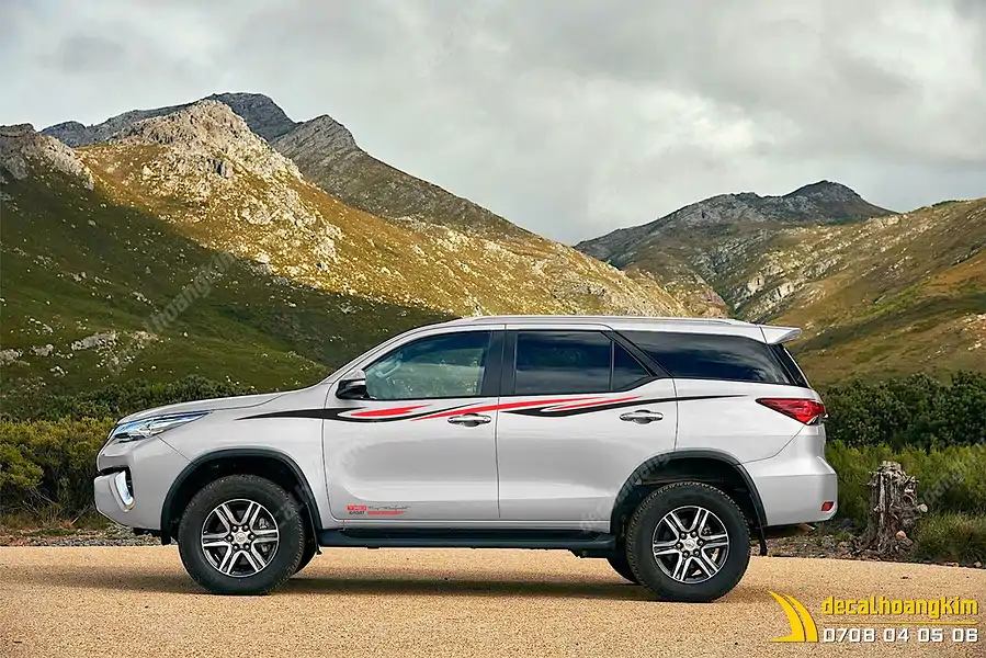 Tem Xe Toyota Fortuner - TFO129 - Ảnh 1