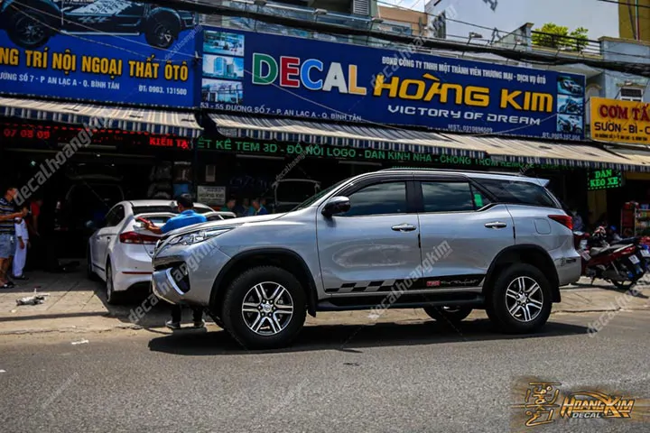 Tem Xe Toyota Fortuner - TFO036 - Ảnh 1