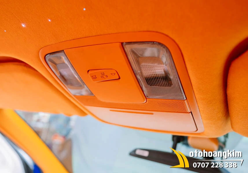Đổi Màu Nội Thất Cam Xe Kia Carens - Ảnh 1
