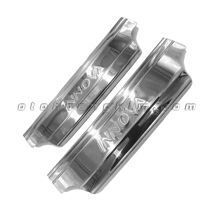 Nẹp bước chân trong Toyota Innova [2006-2015] - Ảnh 3