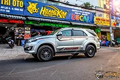 Tem Xe Toyota Fortuner - TFO018