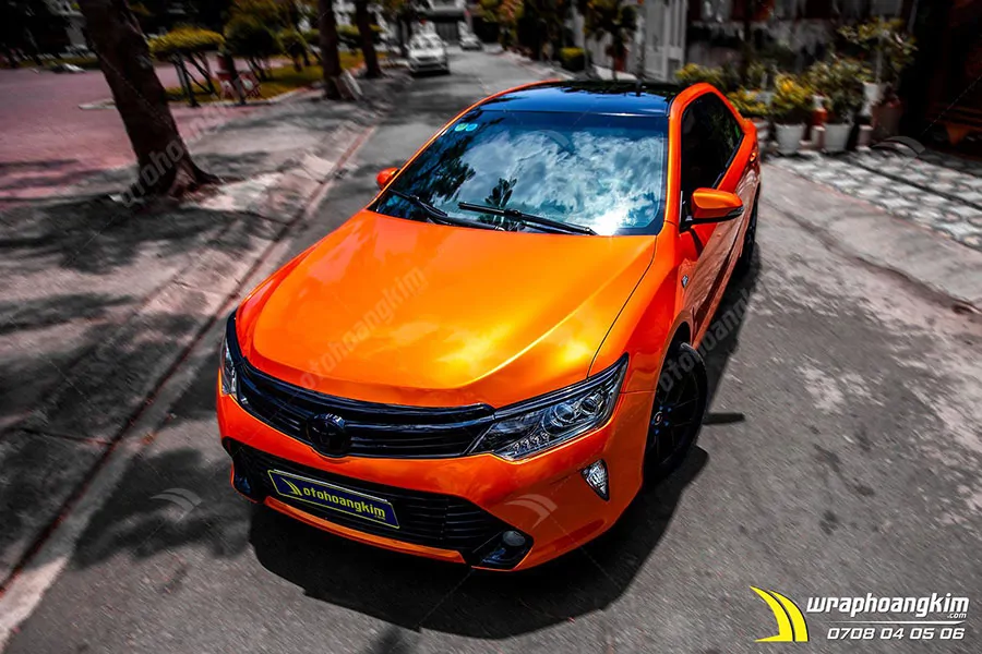 Dán đổi màu Candy cam ma thuật Toyota Camry - Ảnh 3