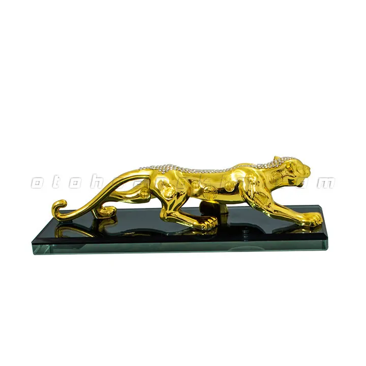 Tượng báo vàng nhỏ - Ảnh 2