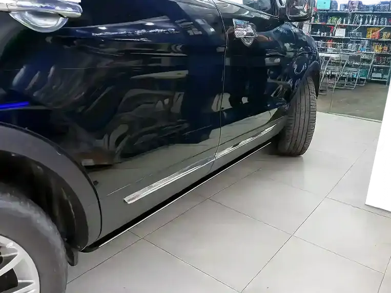 Bậc Lên Xuống Điện Ford Explorer 2019 1 Viền LED  - Ảnh 3