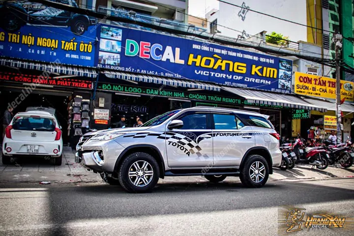 Tem Xe Toyota Fortuner - TFO033 - Ảnh 1
