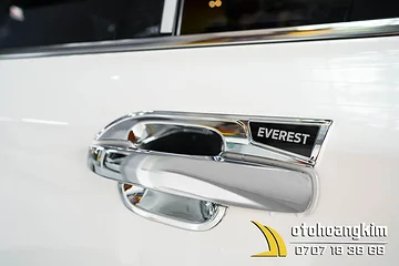 Chén Cửa Ford Everest 2022 Xi