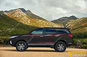 Tem Xe Toyota Fortuner - TFO127
