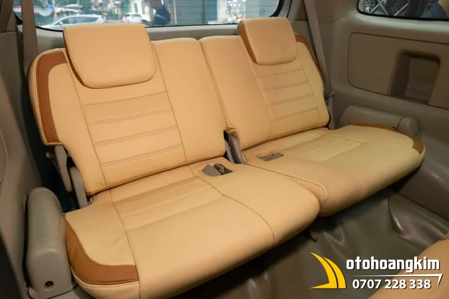 Bọc Áo Ghế Da Công Nghiệp Xe Innova - Ảnh 3