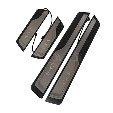 Nẹp bước chân ngoài CX5 2015+ có đèn nhựa đen 