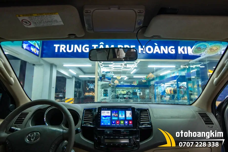 Dán Phim Cách Nhiệt 3M Xe Fortuner - Ảnh 2