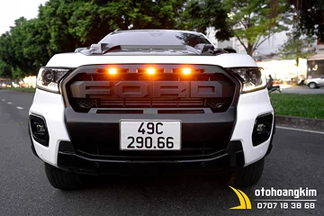 Mặt Ca Lăng Ranger Wildtrak Chữ Ford Có 3 Bóng Đèn Đỏ